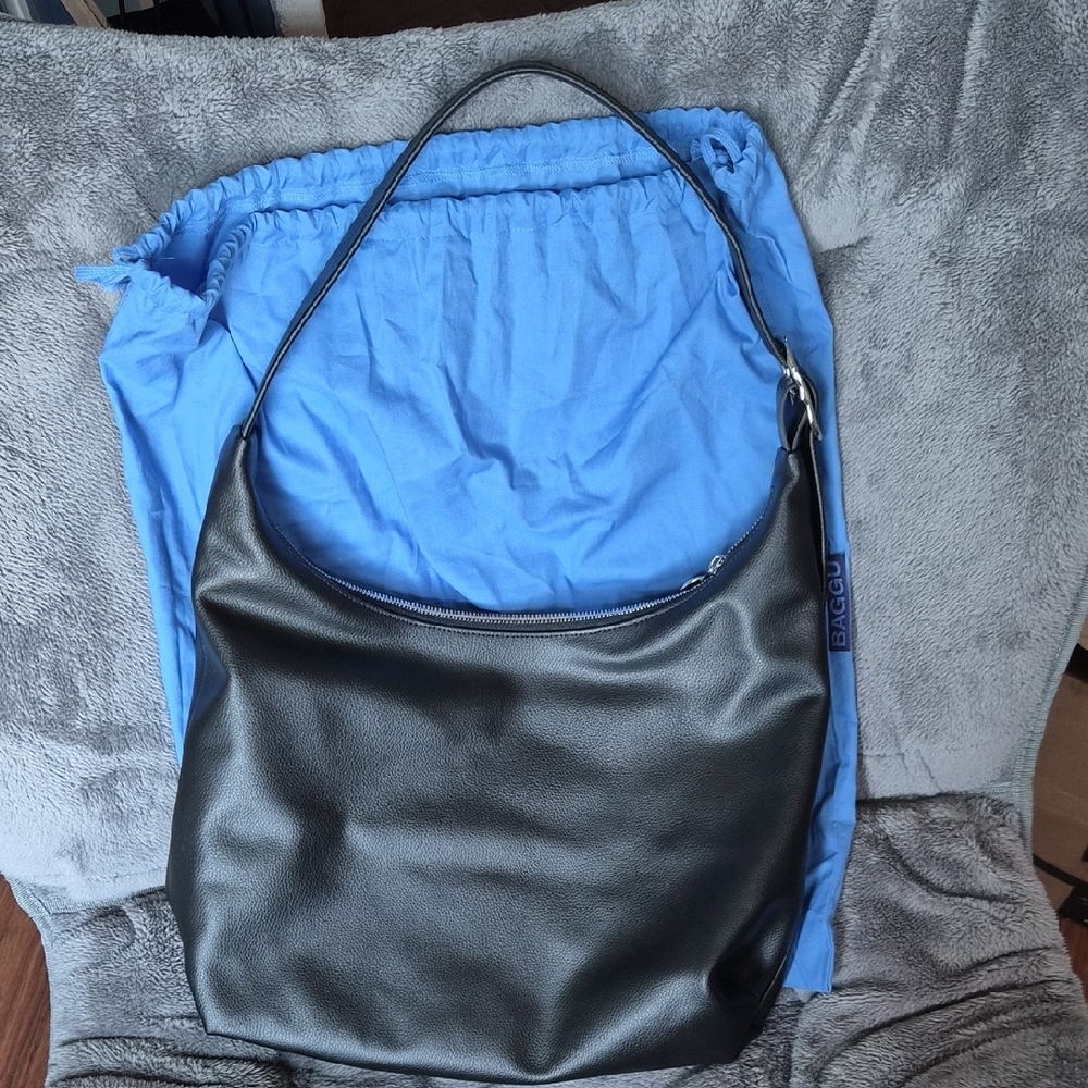 Baggu Recycled Leather Shoulder Bag - Picture 8 of 9
